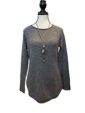 Celeste 90% wool, 10% cashmere blend grey sweater EUC Size M classic chic